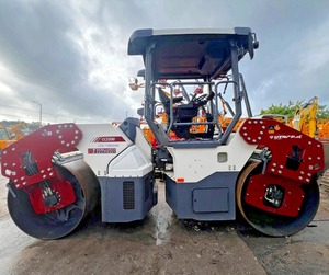 รถบดถนนแบบสั่นสะเทือนสองลูกกลิ้ง Dynapac CC2200 มือสอง – เครื่องบดอัดแอสฟัลต์ระบบไฮดรอลิก - Product Image 5