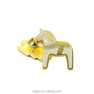 Distintivo anime placcato nichel nero simpatico cartone animato tartaruga drago risvolto spilla smaltata morbida personalizzata in stock no moq - Product Image 5