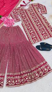 Dernière styliste Faux Georgette avec broderie lourde Séquence Travail Sharara Suit By FabZone - Product Image 5