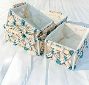 2025 Boho macramé panier de rangement blanc coton corde tissé à la main avec poignées en bois pour la décoration intérieure - Product Image 2