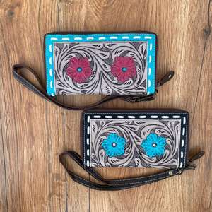 Nouveau Western fabriqué à la main en cuir sculpté pochette bracelet rouge Design Floral polyvalent femmes portefeuille et accessoire multi-usage - Product Image 5