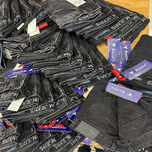 Nouveau 2025-2026 Jeans haut de gamme pour hommes et femmes, coupe droite, manches élastiques, coupe ample, délavage rétro, lot d'usine applicable - Product Image 5