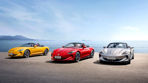 2024 M G Cyber STER Convertible BEV coche deportivo Venta caliente 501KM rango luz oscura caja de cambios automática R20 cuero - Product Image 4