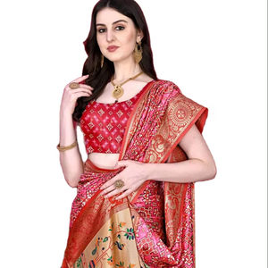 Saree en soie Banarasi très vendu pour mariage et festival - Product Image 1