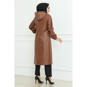 เสื้อโค้ทและเสื้อคลุมกันฝน Tan 19213 รุ่น Modest พร้อมรายละเอียดหนัง ดีไซน์หรูหรา - Product Image 4