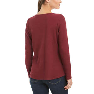 Maglia Termica Rossa da Donna Style & Co in Cotone di Media Spessore con Scollo a V Ricamato e Tessuto Traspirante Lavorato a Maglia - Product Image 2
