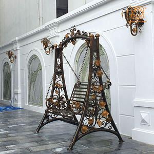 Chaise suspendue de patio en fer forgé classique, forgée à la main |   Banc 3 places de style européen de luxe, design en vigne, galvanisé à chaud - Product Image 5