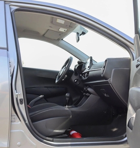 Kia Picanto 2023 1.2L EX Hatchback Automático Gasolina 5 Plazas Interior de Tela Oscura Neumáticos R16 Emisión Euro VI - Product Image 3