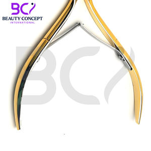 Cortaúñas Profesional de Acero Inoxidable Color Dorado, Duradero, para Cuidado Personal, con Cuchilla Curva para Pedicura y Manicura - Product Image 4