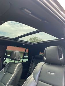 Pre-Owned Clean 2022 Cadill_ac Escalade - Product Image 4