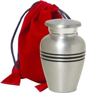 Mini urnes souvenir en aluminium les plus vendues souvenir funéraire de conception classique fabriquée en Inde - Product Image 1