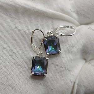 Boucles d'oreilles pendantes Aurora Mystic Topaz faites à la main en argent sterling 925 avec pierre précieuse octogonale, cadeau pierre de naissance de novembre dorée - Product Image 4