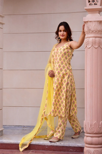 SUNHARI Conjunto de Traje de Algodón de Bloque de Mano Amarillo Vestido Casual Transpirable Dupatta de Red Suave para Adolescentes con Hueco Natural - Product Image 3