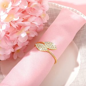 Farmhouse Boho ronds de serviette en métal et papier avec élastique pour table à manger ou décor de fête - Product Image 2