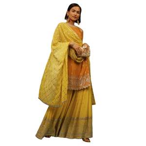 Costume Sharara brodé jaune chromé avec Dupatta pour réception de mariage indienne traditionnelle et tenue de fête - Product Image 2