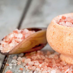 Sel rose biologique de l'Himalaya à grain fin Sel foncé comestible du Pakistan avec emballage OEM Certifié Santé Disponible en vrac ou en boîte - Product Image 3