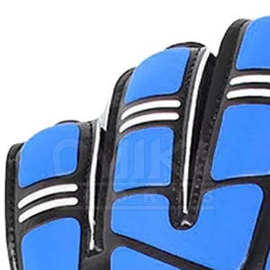 Guantes de portero de cuero de látex de la mejor calidad hechos a medida Diseño único Protección deportiva transpirable - Product Image 6