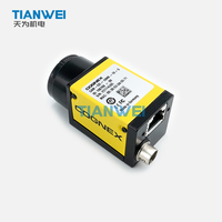 Cámara Industrial COGNEX CAM-CIC-10MR-10-G de 10MP Monocromática con Obturador Rodante, GigE Vision, Alimentación PoE, Montura C