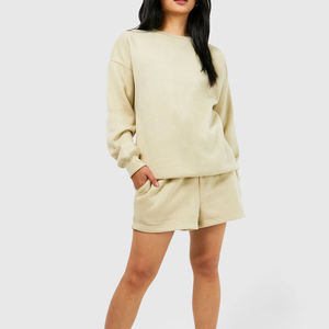 Conjunto de Sudadera y Pantalones Cortos de Dos Piezas para Mujer, Estilo Vintage, Informal, Holgado, con Logotipo Largo, para Invierno, de Felpa - Product Image 3