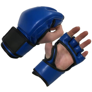 ถุงมือชกมวย PU MMA ขนาด 4 ออนซ์ ขายส่ง พร้อมที่จับมือ สายรัดข้อมือปรับได้ และกันลื่น สำหรับการฝึกซ้อมมวยไทยและการต่อสู้ - Product Image 1