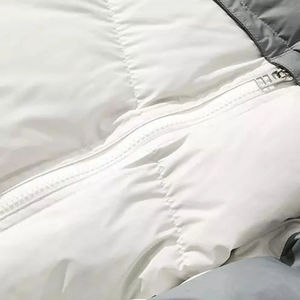 Veste matelassée légère de nouvelle conception pour homme, prix de gros, veste matelassée personnalisée OEM en vente à prix de gros bon marché - Product Image 3