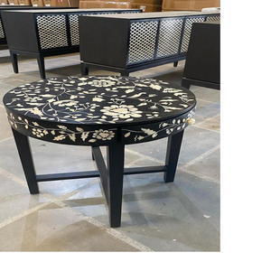 Tables à café et tables d'appoint en bois peintes à la main sur mesure pour les magasins de décoration intérieure en design floral - Product Image 1