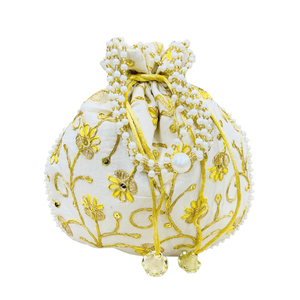 Sac Potli en tissu Batwa brodé à la main indien, motif de pièces de monnaie tendance, multicolore, Craftstages International - Product Image 1