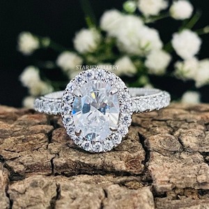 Bague de fiançailles solitaire en or blanc massif 14 carats avec diamant ovale de 1 carat cultivé en laboratoire CVD, certifiée IGI, luxe - Product Image 1