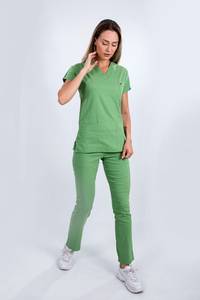 Ensembles d'uniformes médicaux de haute qualité à prix de gros – Tissu polyester-coton confortable et tendance pour usage hospitalier - Product Image 4