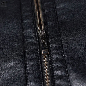 Nouveautés Prix de gros Haute qualité Conception OEM Veste en cuir pour homme Coupe ajustée Élégante Confortable Toile devant Doublure en polaire - Product Image 3