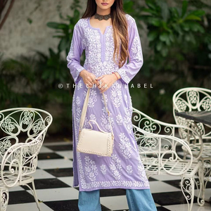 Kurta pour femmes en velours de rayonne de style indien et pakistanais, vêtements de rue, écologiques, pour les fêtes, prix de gros en Inde - Product Image 1