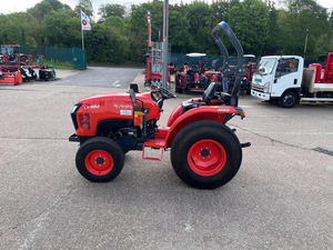 Achetez un tracteur Kubota L1382 d'occasion/neuf, moteur diesel 4x4, prix abordable, livraison rapide disponible dès maintenant - Product Image 6