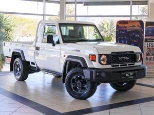 Toyota LandCruisers Pickup 4x4 d'occasion 2020 à vendre-Toyotas LandCruisers 70 Series d'occasion Saint-Vincent-et-les Grenadines - Product Image 5