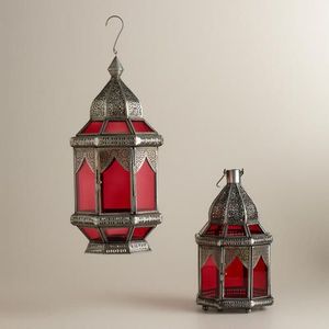 Linterna marroquí de metal de estilo morisco hecha a mano para rincones espirituales serenidad al aire libre y celebraciones festivas tradicionales - Product Image 1