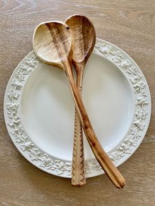 เครื่องใช้บนโต๊ะอาหารช้อนไม้อะคาเซียแข็งแข็งสำหรับทำอาหารทำจากไม้ธรรมชาติแกะสลักโลโก้ได้ตามต้องการ - Product Image 3