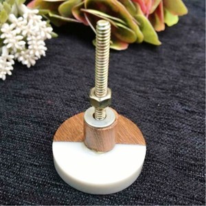 Poignée de porte en résine et bois artisanale, couleur, forme et taille personnalisées, fabriquée en Inde - Product Image 1