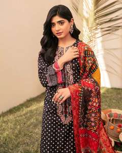 Nuevo Salwar kameez traje diseñador indio paquistaní nuevo diseño superior cuello bordado impreso vestido césped Kurti colección - Product Image 2