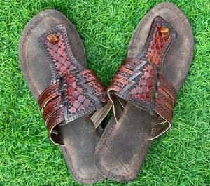 Chanclas informales de piel de vaca con estilo occidental para mujer auténtica hechas a mano, calzado plano marrón, sandalias con punta abierta - Product Image 4