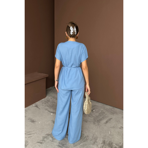 Conjunto de Blusa y Pantalones de Lino para Mujer, Cuello en V, Cintura con Lazo, Color Azul - Product Image 1