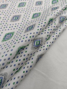 Venta al por mayor caliente resistente a las arrugas de alta calidad tipo diamante diseño de celosía tela de brocado Jacquard para prendas de mujer - Product Image 4