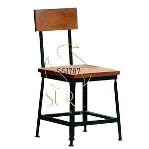 Chaise en bois artisanale de designer indien pour l'extérieur et les restaurants - Product Image 1