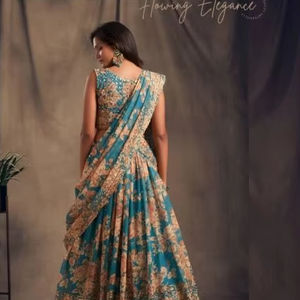 Zeel Floral Vol 2 Lehenga Choli Tradicional Indio para Novia, Reversible, Corte Holgado, Ropa India y Pakistaní al por Mayor para Invierno - Product Image 2