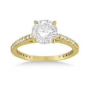 Anillo de Compromiso de Oro Amarillo de 14k con Diamantes Eternos Pequeños (0.55ct) - Product Image 1