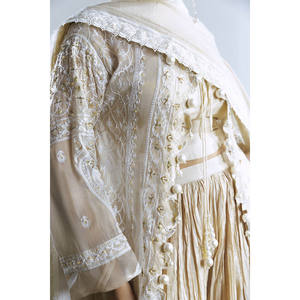 Conjunto de 3 Piezas de Salwar Kameez Mehsuri Bordado con Pantalón de Seda Cruda Hecho a Mano, Lehenga Pakistaní para Festivales - Modelo FE-52161 - Product Image 1