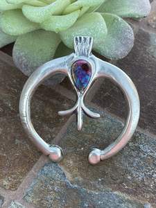 Authentique pendentif Naja Navajo Pink Dream Mojave en argent sterling plaqué or et rhodium avec technologie d'incrustation de réglage de lunette - Product Image 2