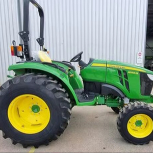 Tracteur utilitaire compact John Deere 4066M 4RM et 2RM, moteur et boîte de vitesses, puissance nominale de 160 ch, état neuf, modèle 2021 - Product Image 1