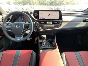 Offre exceptionnelle : Lexus ES 350 F Sport Handling FWD d'occasion 2023 - Product Image 2