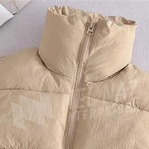 Veste bouffante de haute qualité en vente OEM Veste bouffante d'hiver sans manches avec logo personnalisé pour hommes - Product Image 3