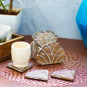 Kezevel Sous-verres en bois de manguier réutilisables Artisan Handcrafted Diamond Design avec support Sous-verre en bois pour servir - Product Image 1