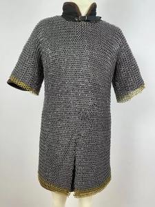 Haute qualité personnalisé imprimé médiéval cotte de mailles chemise 8mm anneaux en acier doux 18 fil de calibre plat riveté armure prix de gros - Product Image 2